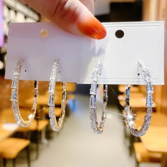 HOT SELLING! 925 Silver & Gold Options White Sapphire Hoop Earrings - Picture 1 of 11